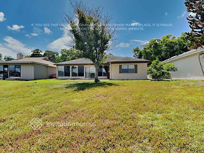 Building Photo - 1449 Lake Marion Dr