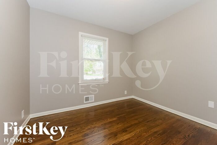 Building Photo - 605 Hamblen Rd