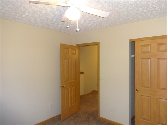 Building Photo - 1961 Bay Port Dr