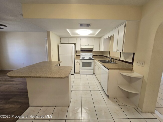 Building Photo - 3251 Windbrook Ave