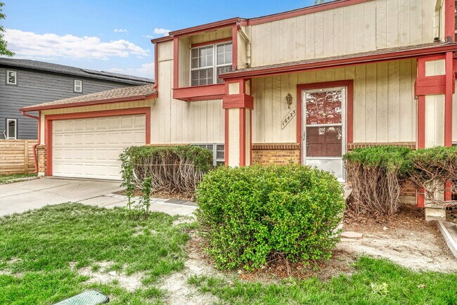 Building Photo - $2,495 - 3 Bed, 2 Bath Home in Aurora with...