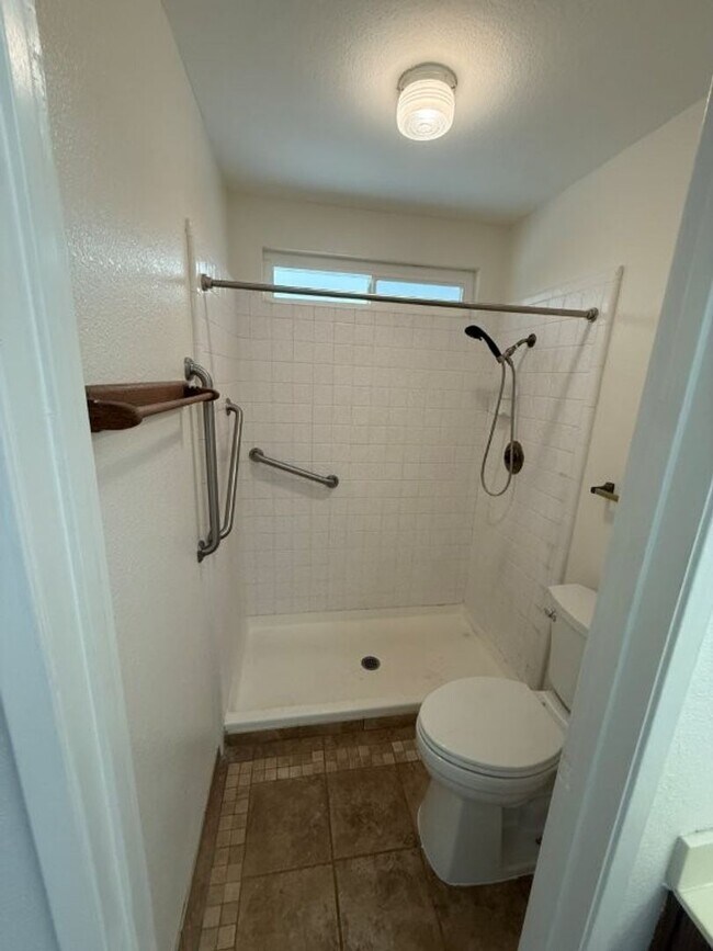 Building Photo - Modern 4 Bedroom One Story *Vacaville