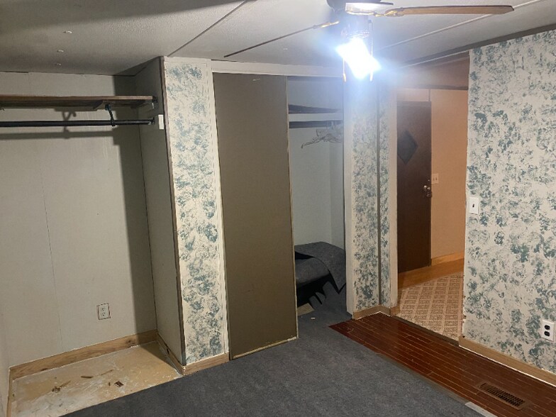Building Photo - 205 Lick Creek Rd