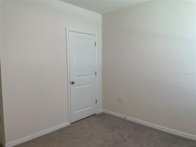 Building Photo - 5535 Hollingworth Trl