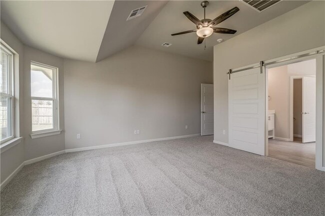 Building Photo - 6601 NW 150th Terrace