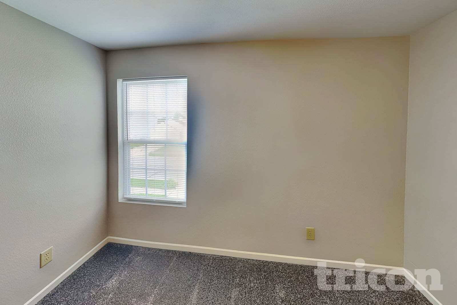 Building Photo - 2609 Woodfield Blvd