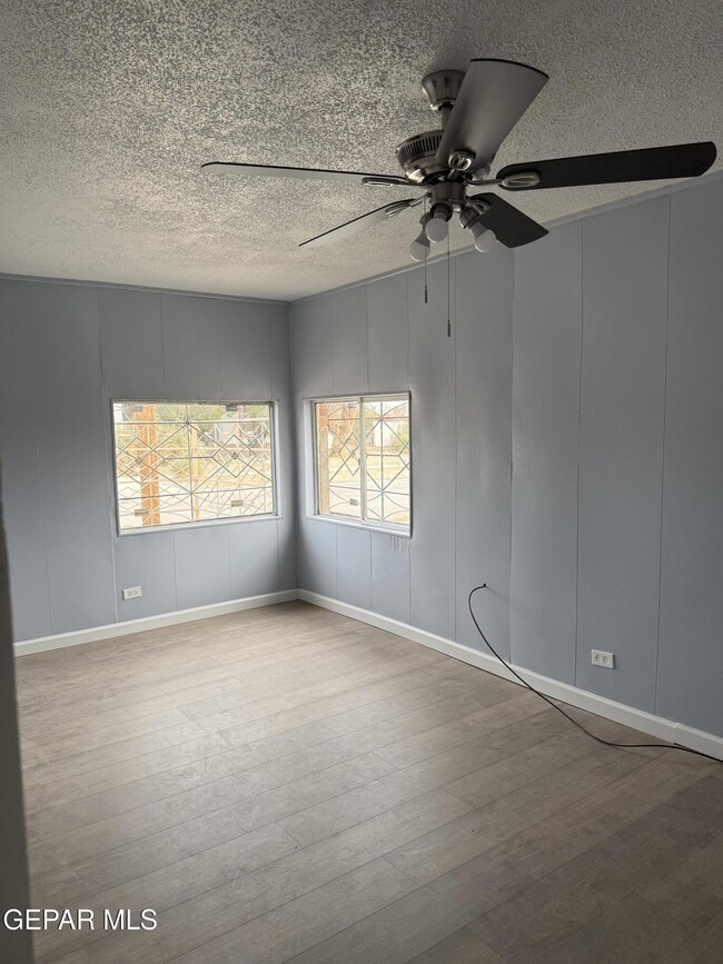 Building Photo - 1213 N Boone St