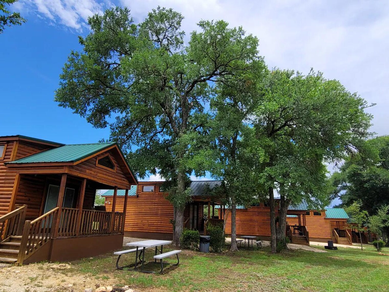 Building Photo - 299 Willow Springs Dr