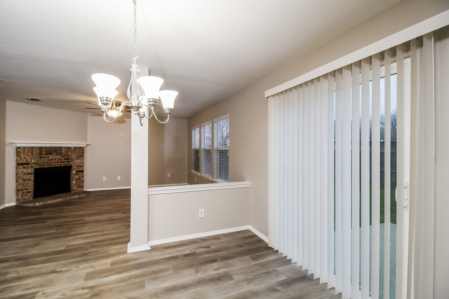 Building Photo - 2200 Southway