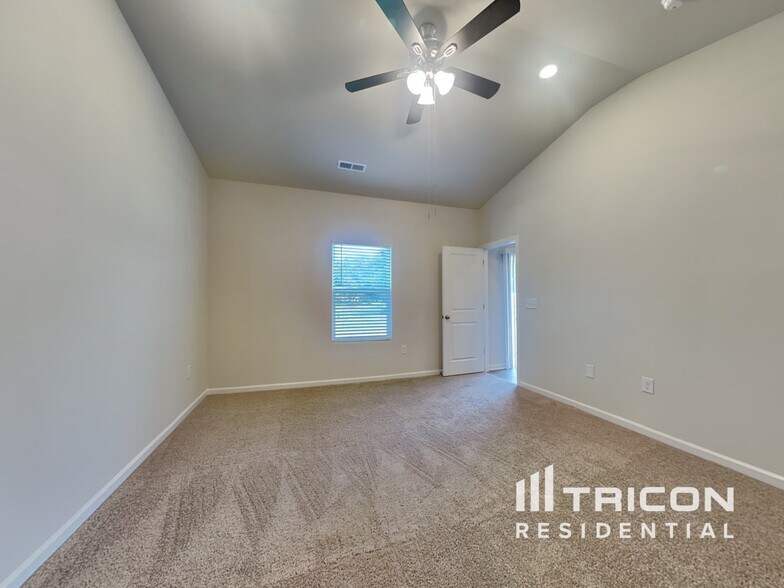 Building Photo - 1437 Nia Rd