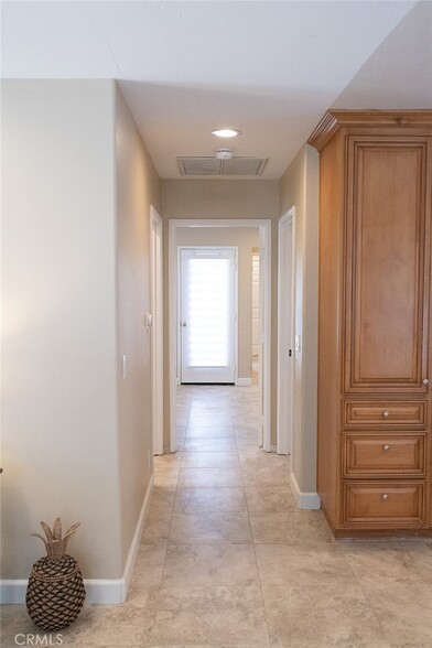Building Photo - 2262 Morgan Dr