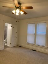 Building Photo - 118 N Thayer St