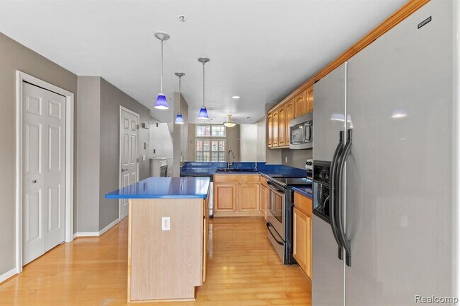 Building Photo - 3292 Newbury Pl