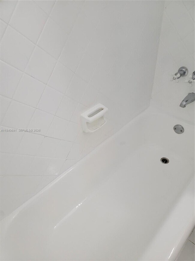 Building Photo - 835 Lenox Ave.