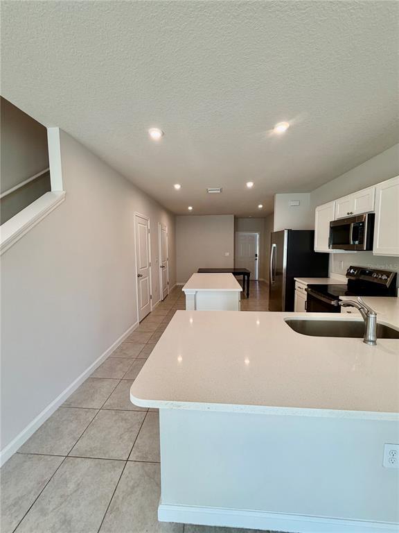 Building Photo - 4644 Old Blush St