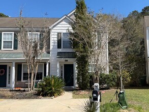Building Photo - Two Bedroom Townhome in The Farm