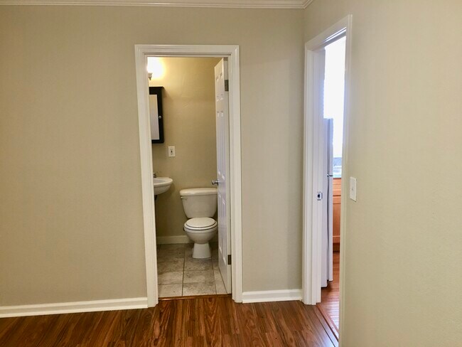 bathroom door in bedroom - 457 University Ave