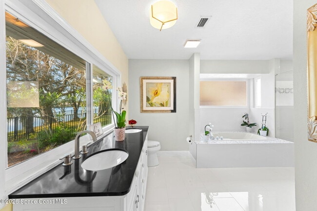 Building Photo - 662 Rossmoor Cir