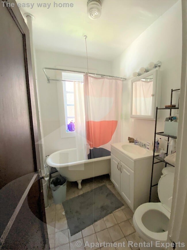 Building Photo - 157 Summer St