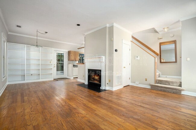 Building Photo - 388 Oakland Ave SE