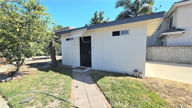 Building Photo - 9721 Ardendale Ave