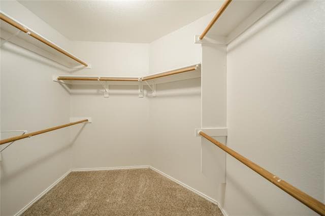 Building Photo - 2211 Lilac Cir