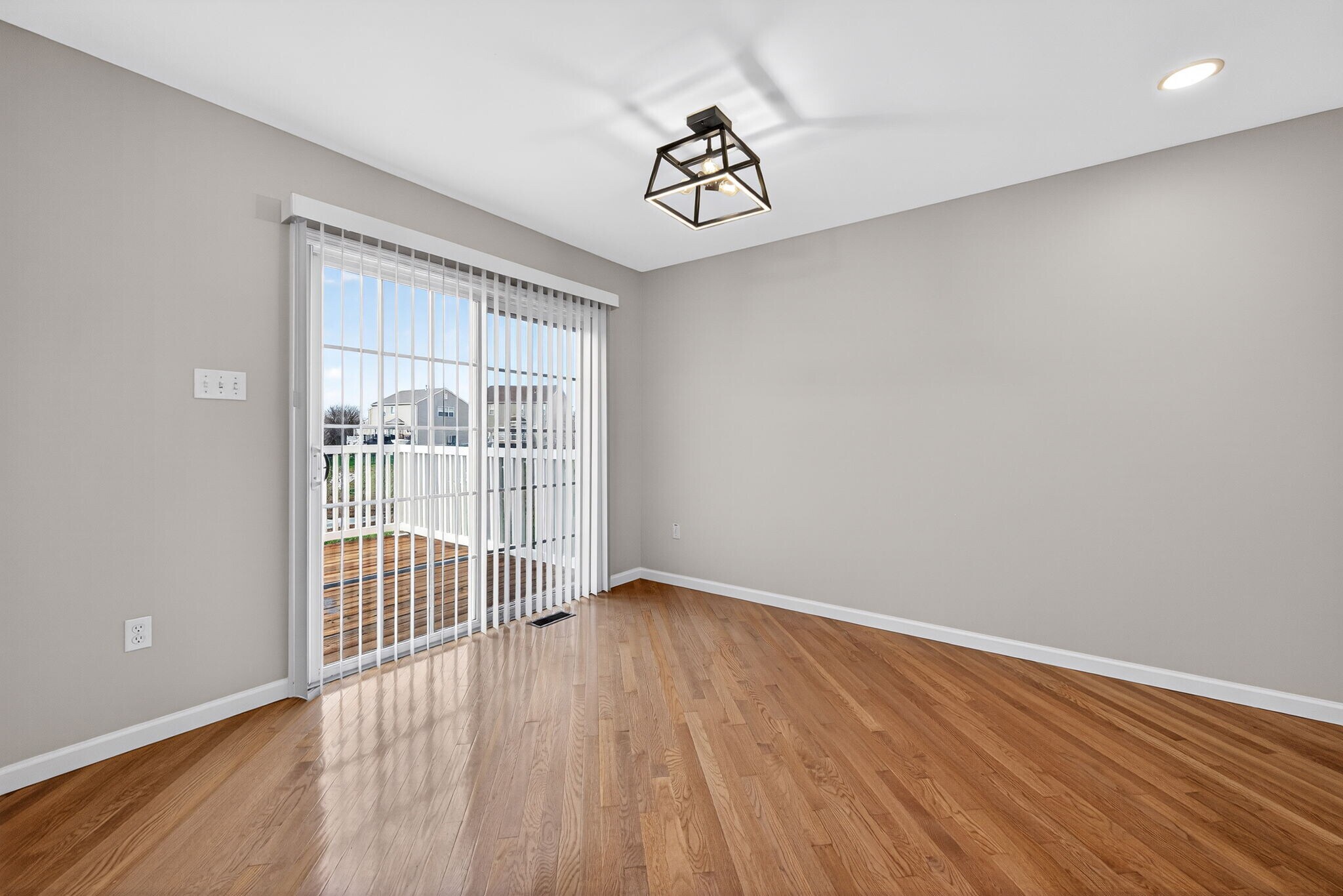 Building Photo - 373 Montclair Tower Dr