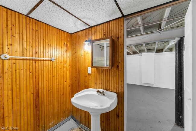 Building Photo - 12004 Mortimer Ave