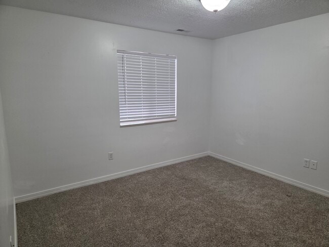 Building Photo - 1760 Pages Pl Dr