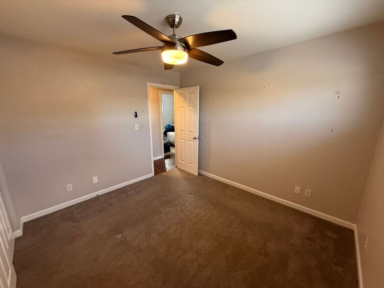 Building Photo - 5706 Jellison St