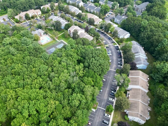 Building Photo - 32 Walden Dr