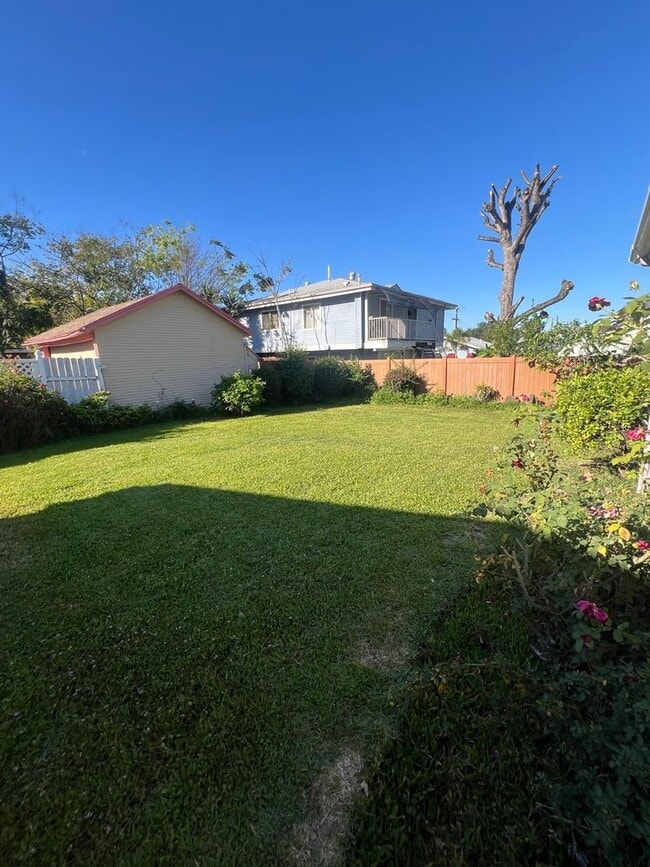 Building Photo - Spacious 4-Bed, 2-Bath Home in Whittier