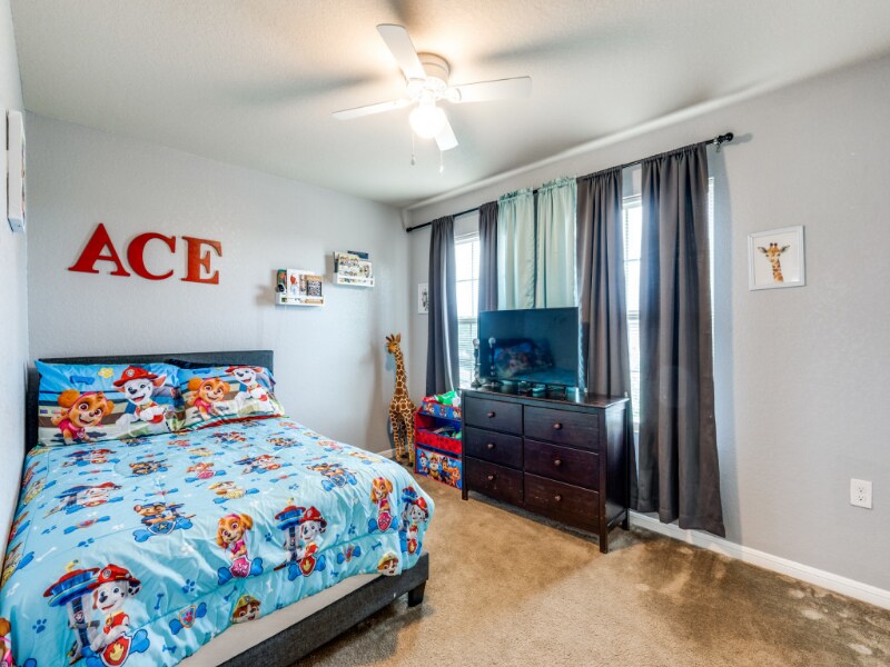 Building Photo - 6035 Enchantment