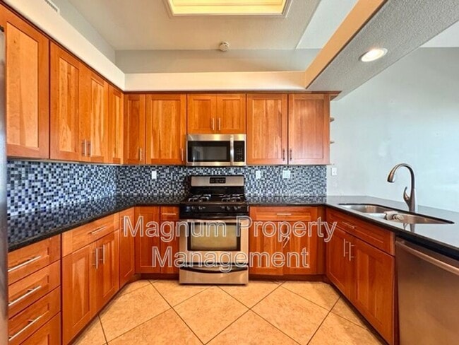 Building Photo - 25483 Blackthorne Dr