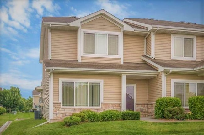 Building Photo - Spacious 3-Bed, 2.5-Bath Townhome in Ankeny, IA – Modern Comfort & Convenience!