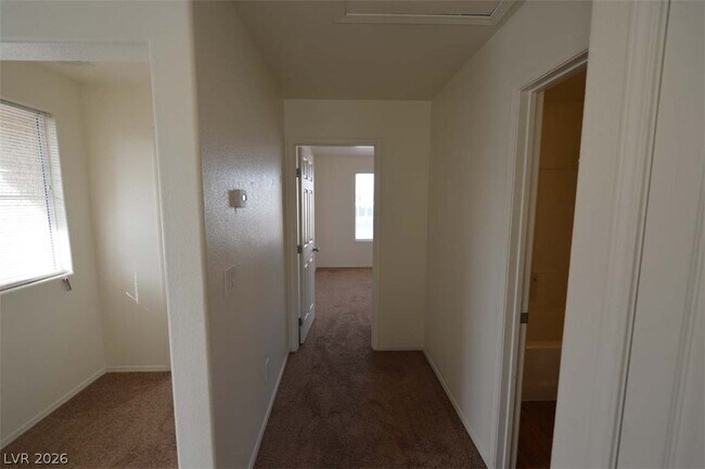Building Photo - 6670 Tulip Falls Dr