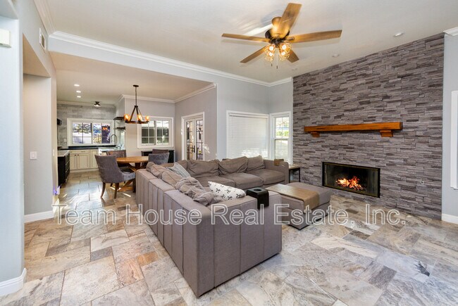 Building Photo - 22324 Circle J Ranch Rd