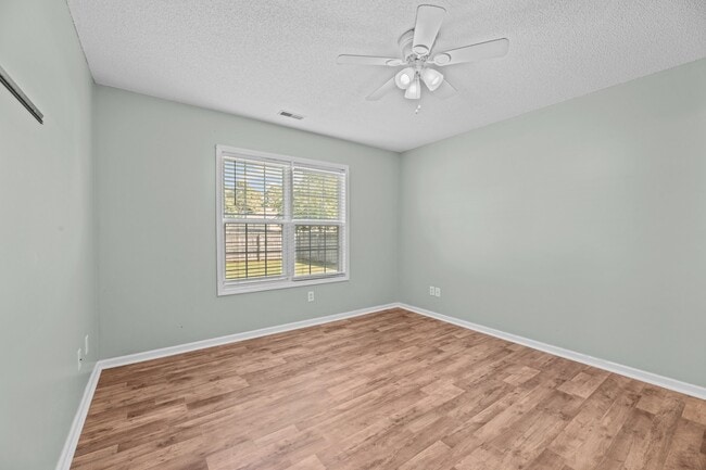 Building Photo - 146 Jer Mar Dr