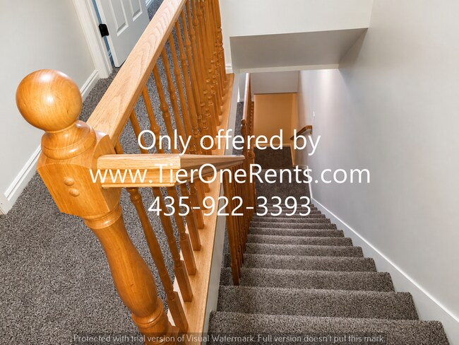 Building Photo - $500 OFF First Month's Rent