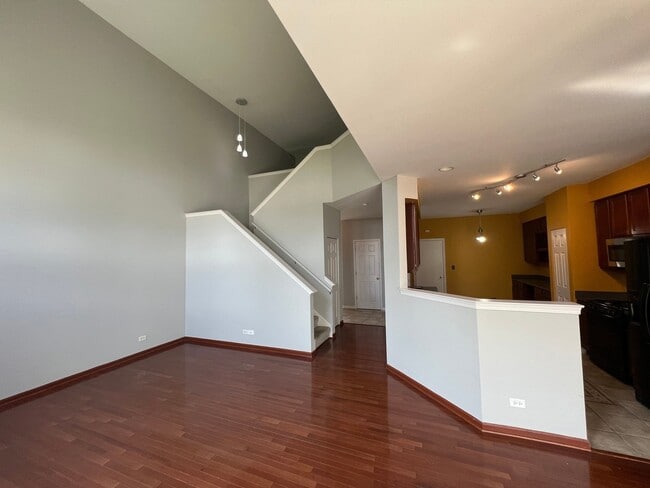Building Photo - 6924 Clearwater Dr