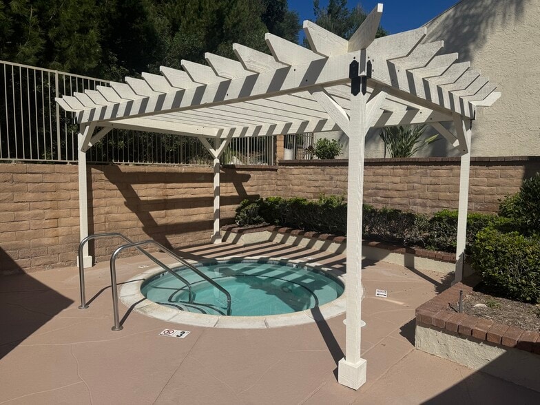 Spa - 3882 Radcliffe Ln