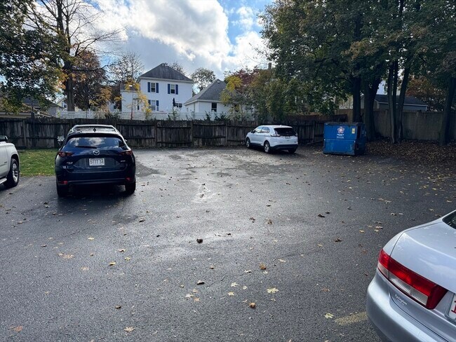 Building Photo - 286 S Main St