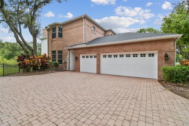 Building Photo - 3020 Kensington Trce