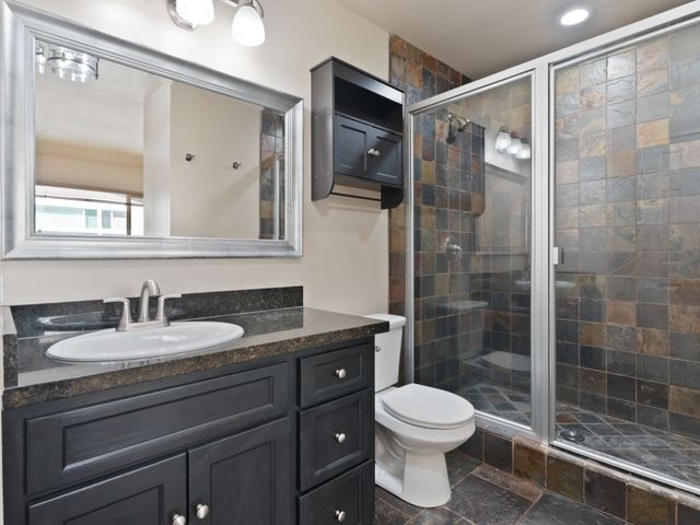 Building Photo - 3913 W 178th St