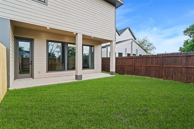 Building Photo - 4661 Phlox St