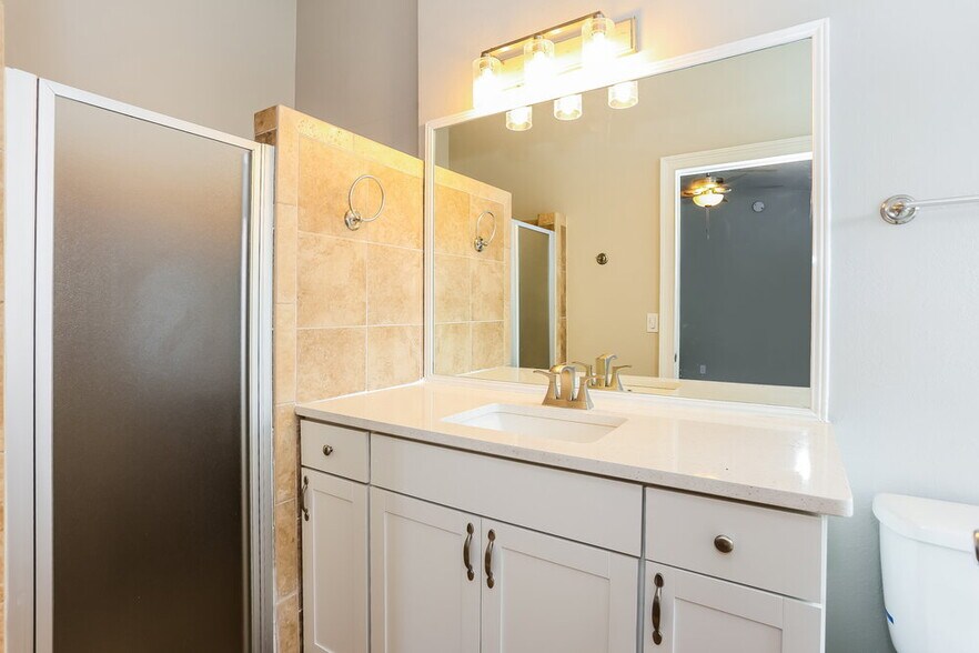 Building Photo - 8241 Dover Cliff Ct