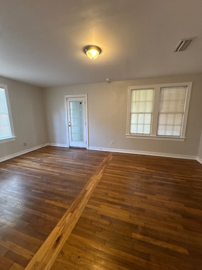 Building Photo - 4005 Green St