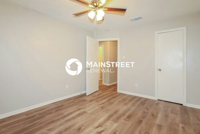 Building Photo - 3 Bedroom Pet-Friendly Home in Spring, TX with Main Street Renewal