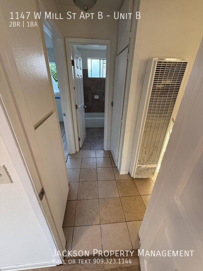 Building Photo - 1147 W Mill St