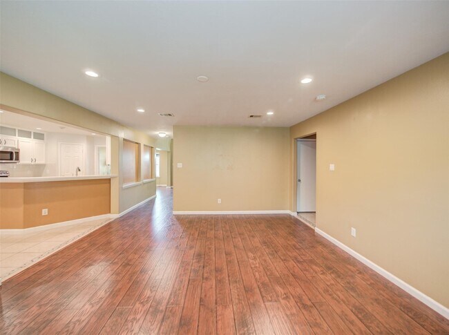 Building Photo - 13215 Sleepy Creek Meadows